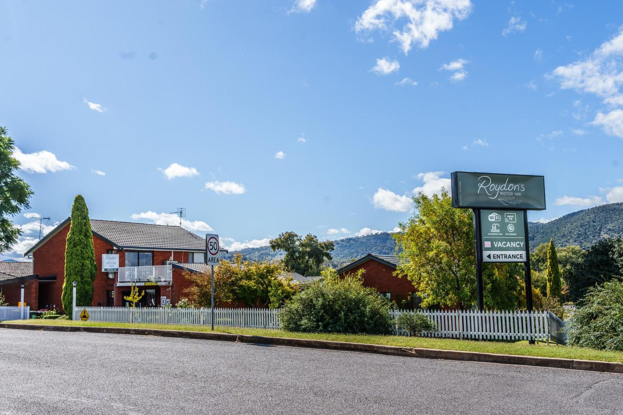 Roydons Motor Inn Tamworth Exterior foto